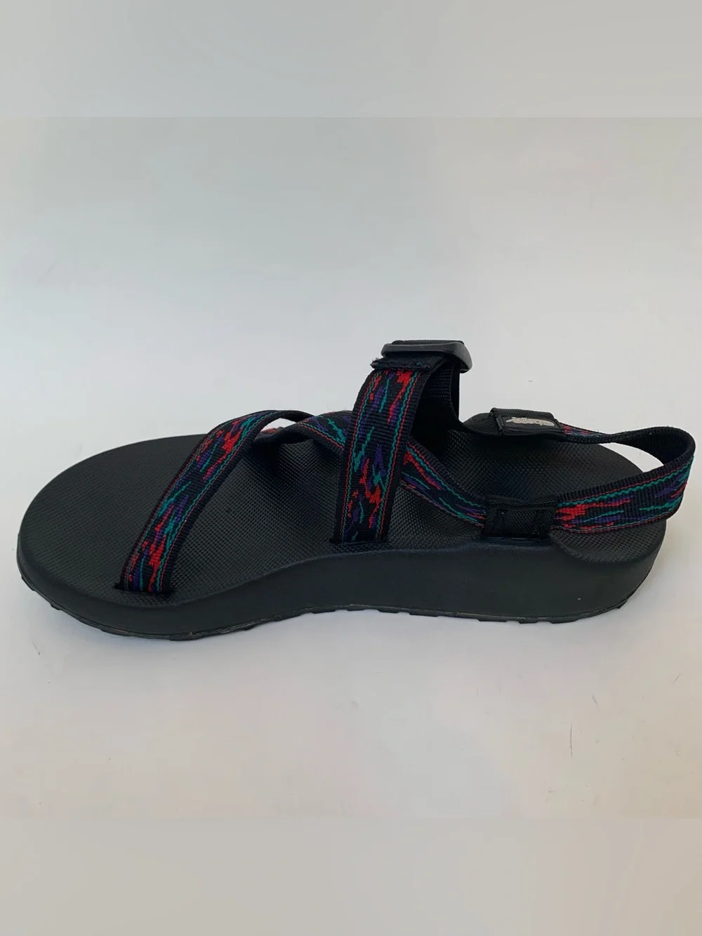 Chaco Z1 Classic Sandals Mens 11 Red Geometric Straps Hiking Sport Gorpwear